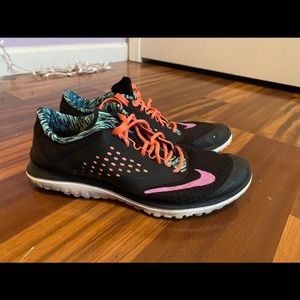 Nike Womens Fs Lite Run 2
